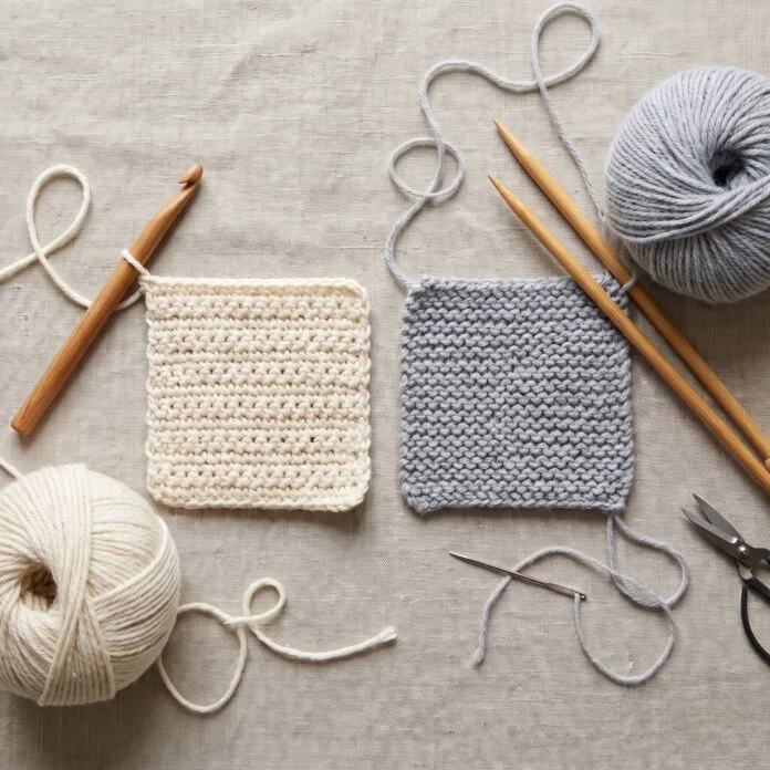 Knit vs crochet for beginners